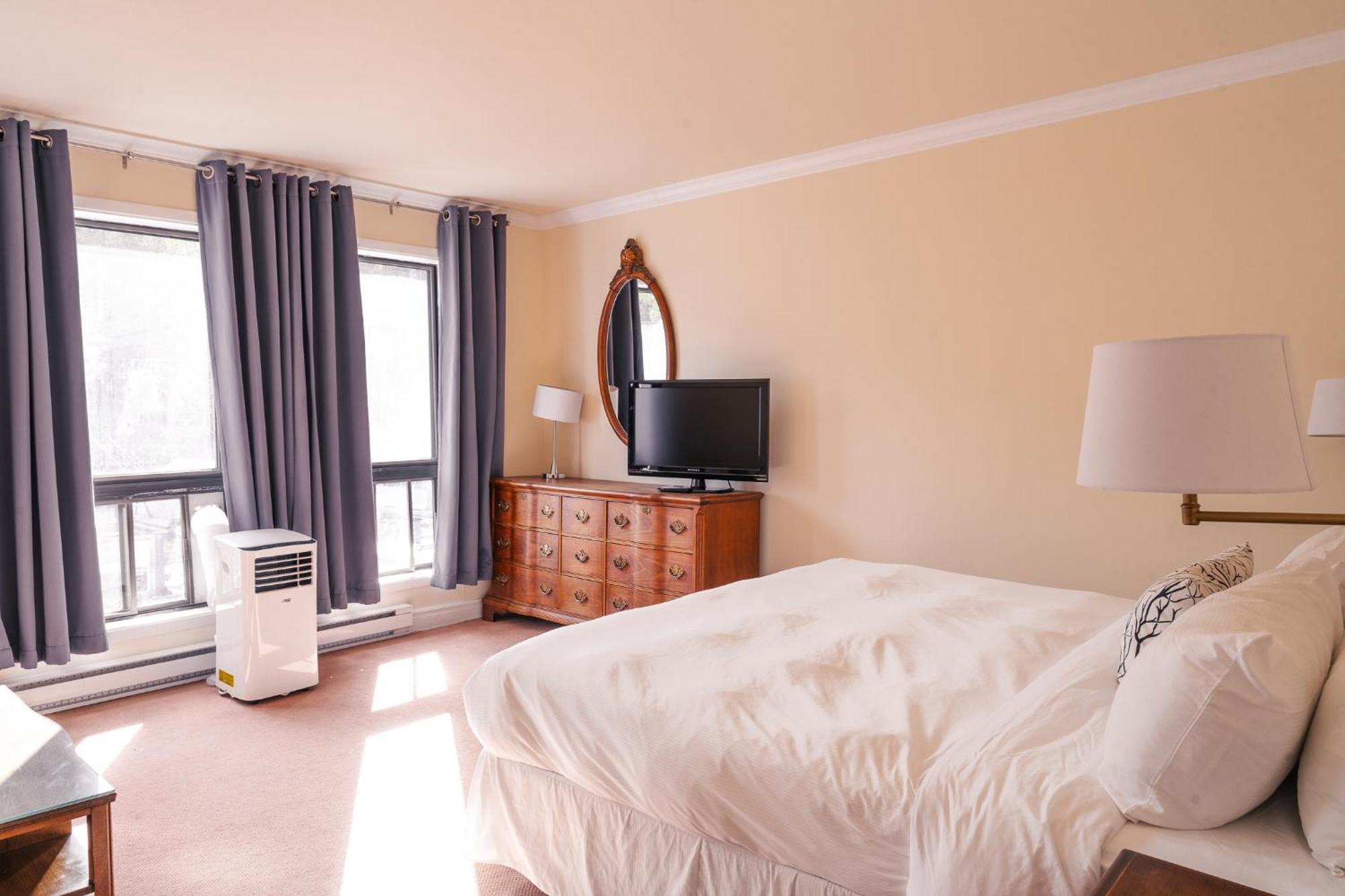 Mont Blanc Hotel & Condos Saint-Faustin Стая снимка