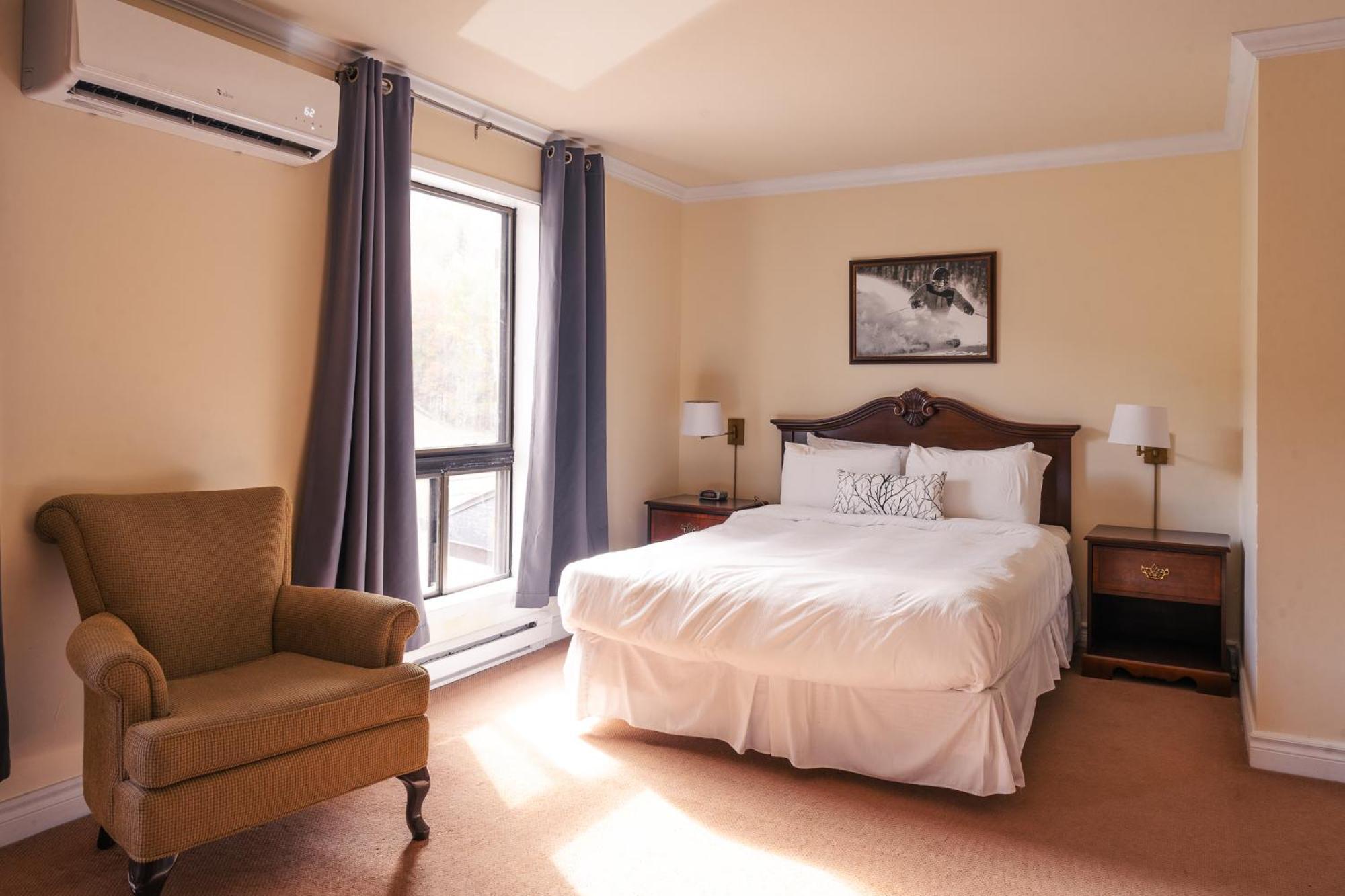 Mont Blanc Hotel & Condos Saint-Faustin Стая снимка