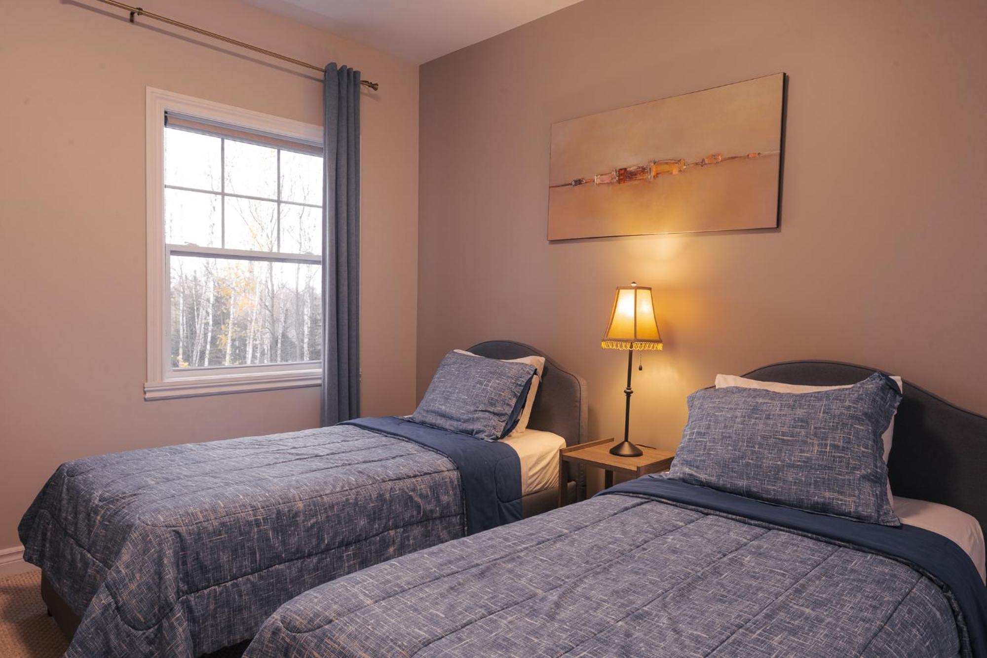 Mont Blanc Hotel & Condos Saint-Faustin Стая снимка