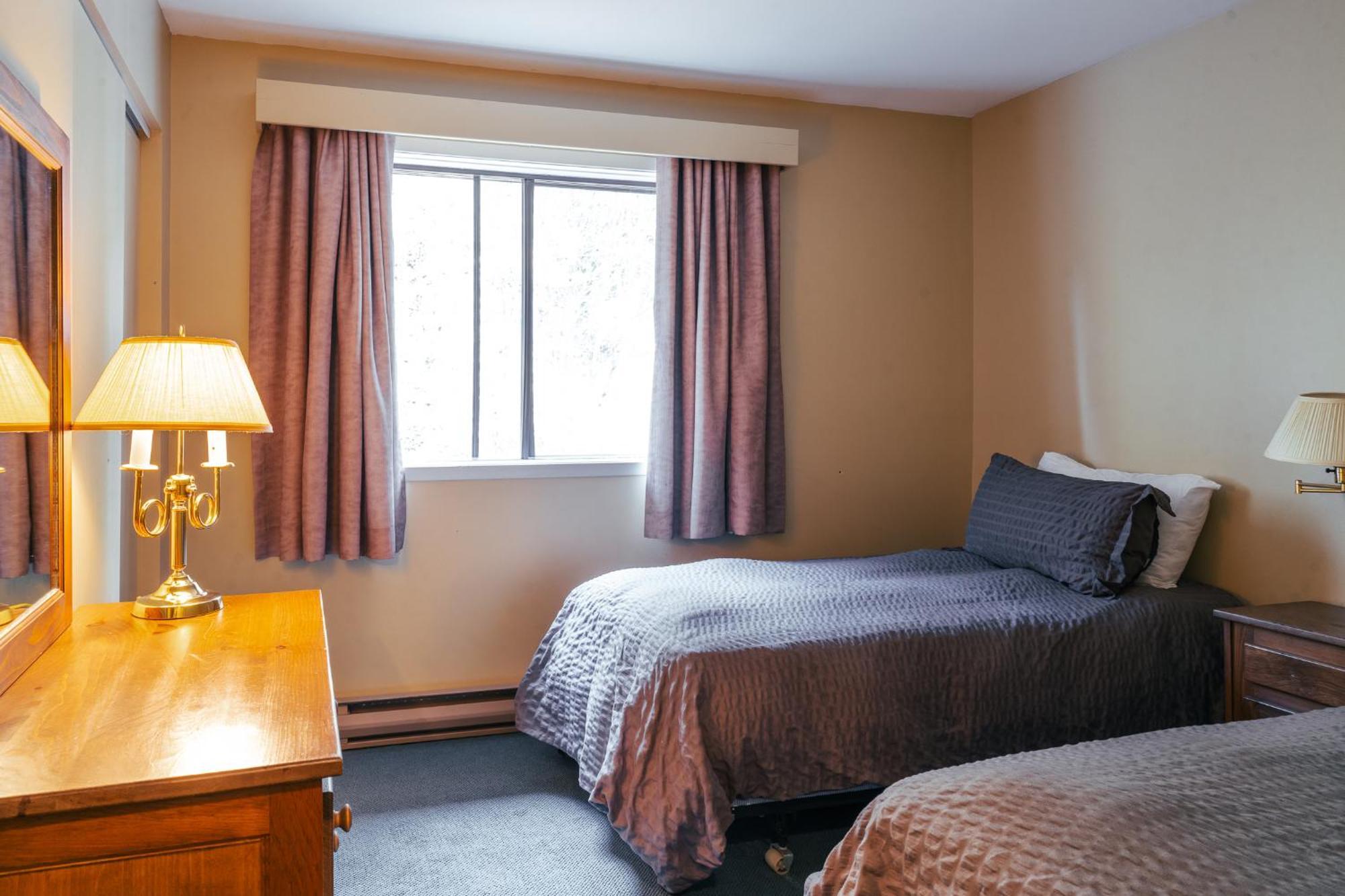 Mont Blanc Hotel & Condos Saint-Faustin Стая снимка