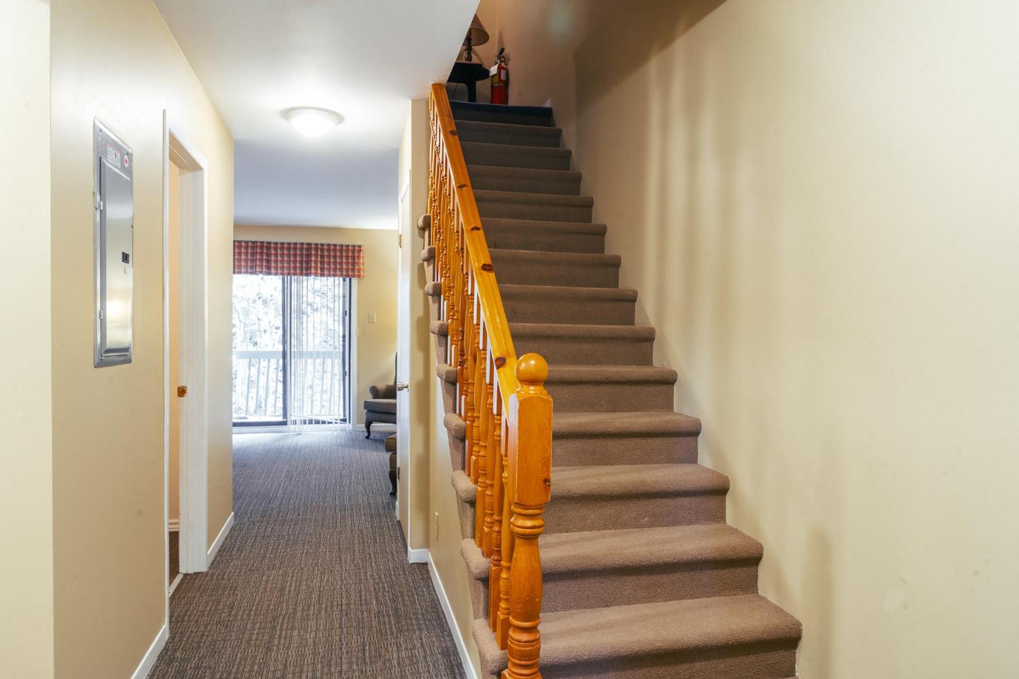 Mont Blanc Hotel & Condos Saint-Faustin Стая снимка